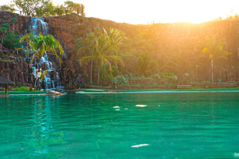 salto-bandeirantes-hotel-fazenda-turismo-piscina-(3)